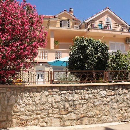 Apartman Tisno Buitenkant foto