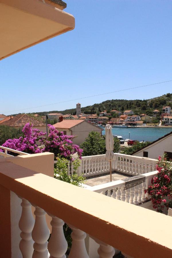 Apartman Tisno Buitenkant foto