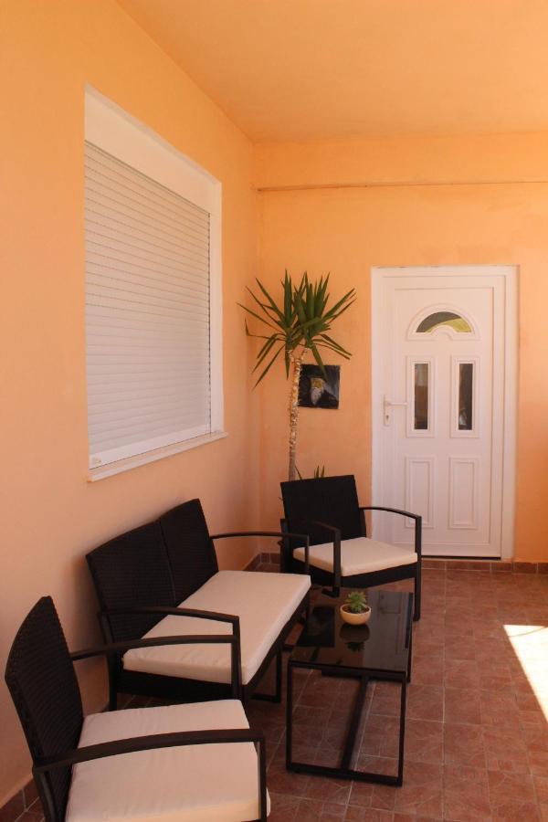Apartman Tisno Buitenkant foto