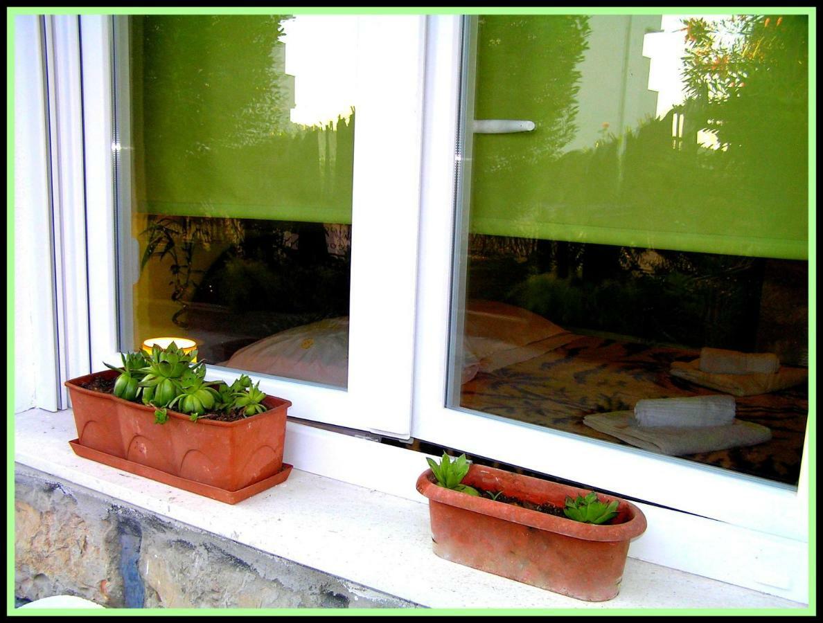 Apartman Tisno Buitenkant foto