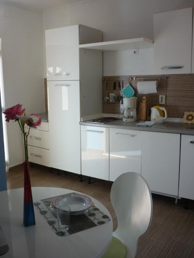 Apartman Tisno Appartement Buitenkant foto